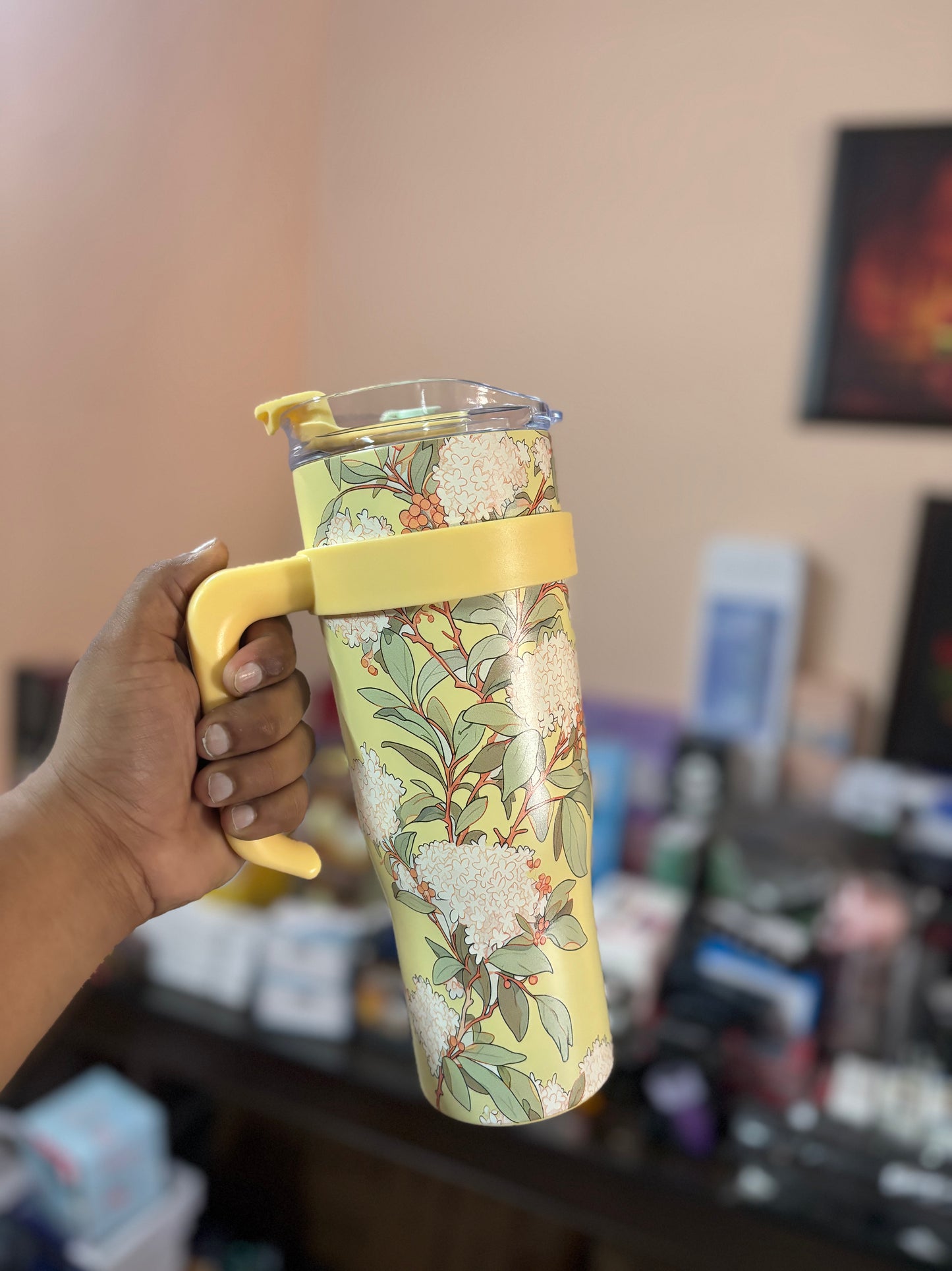 Stainlees steel tumbler with steel straw