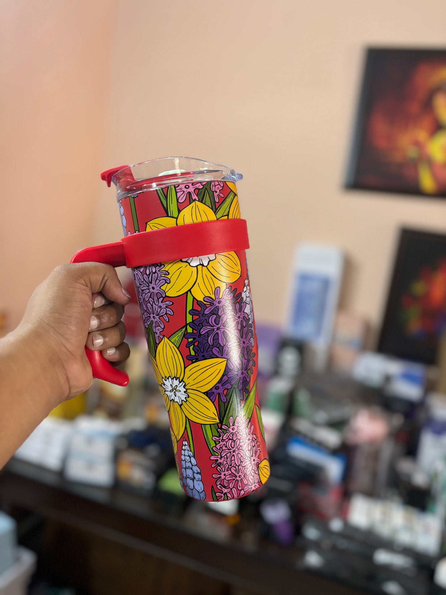 Stainlees steel tumbler with steel straw