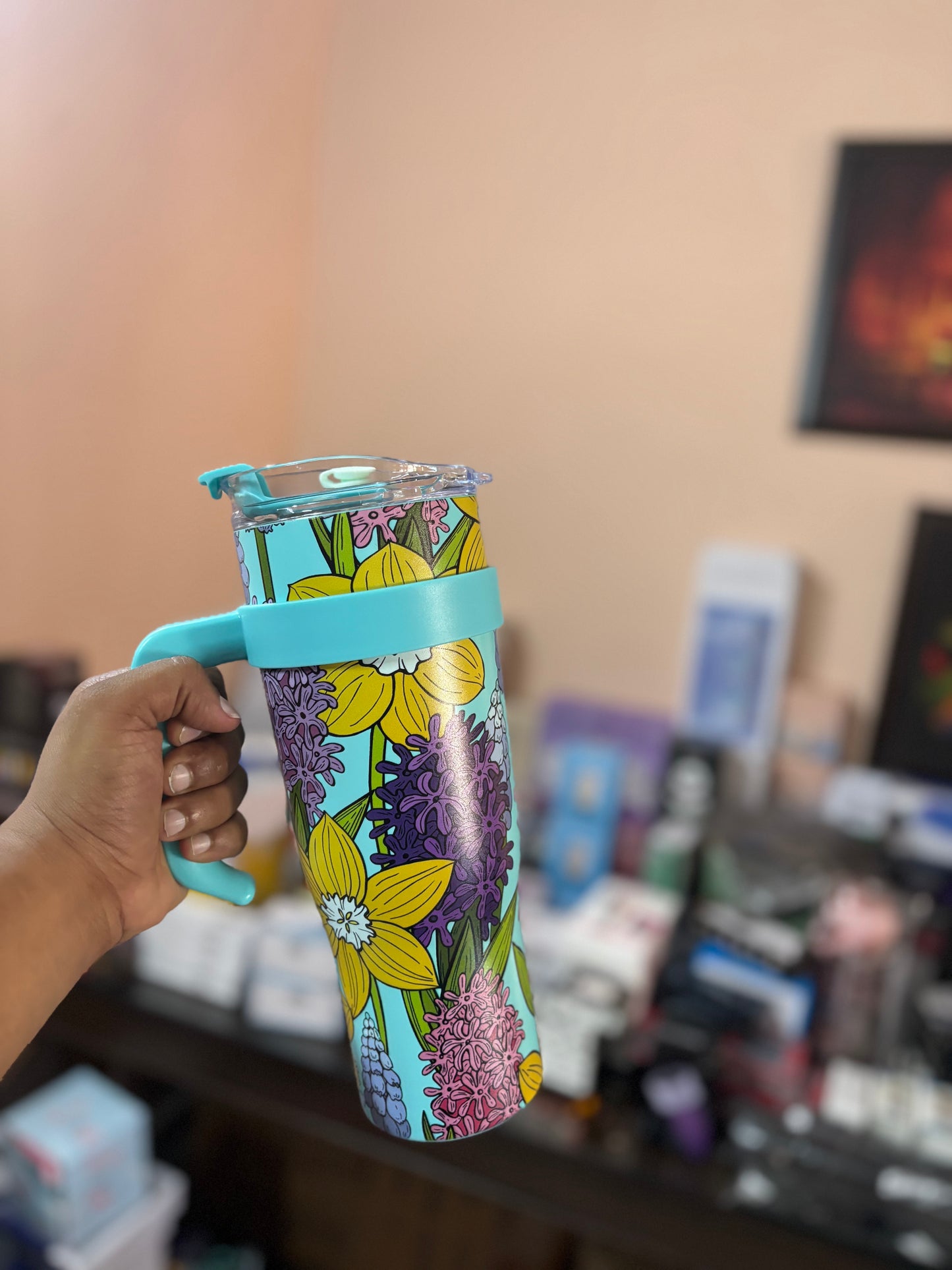 Stainlees steel tumbler with steel straw